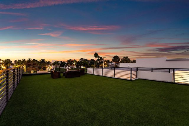 1801 N Lakeside Drive, Lake Worth Beach, FL 33460