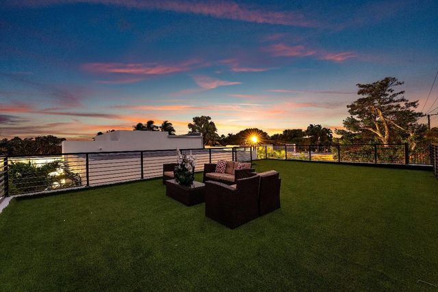 1801 N Lakeside Drive, Lake Worth Beach, FL 33460