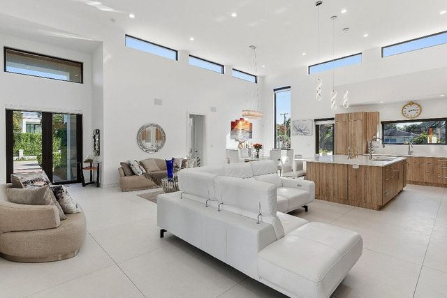 1801 N Lakeside Drive, Lake Worth Beach, FL 33460