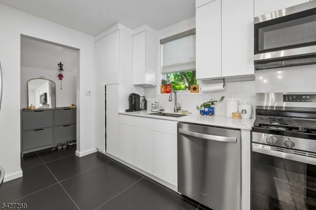 58 Plymouth Ave, Maplewood Twp., NJ 07040