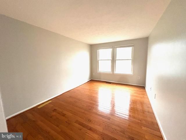 526 PALMTREE DR, Gaithersburg, MD 20878