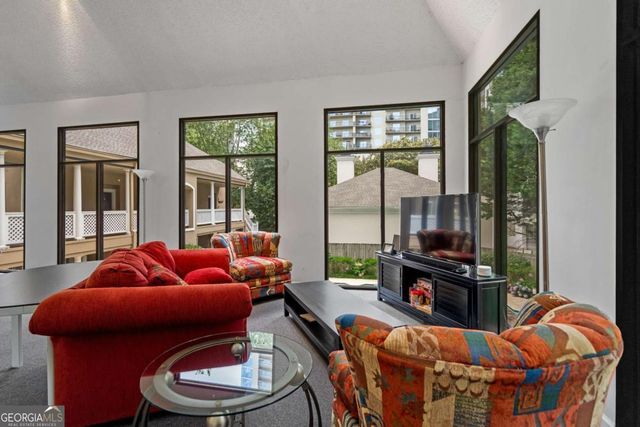 209 14th Street NE 102, Atlanta, GA 30309