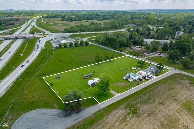 3147 Huggin Hollow Road, Greenwood, IN 46143