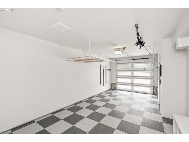 2742 Se 28TH Ave, Portland, OR 97202