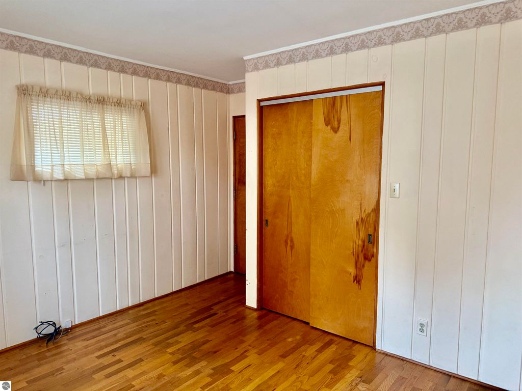 Image 39 of property listing at 445 Yale Avenue, Alma, MI 48801