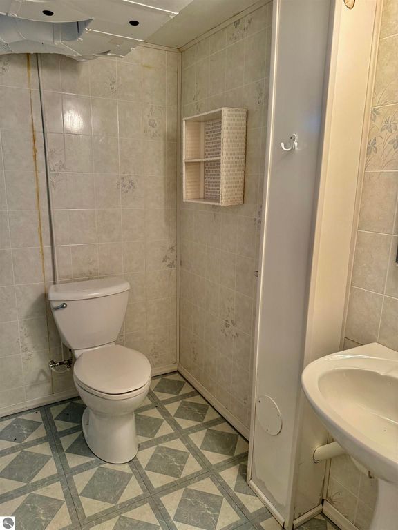 Image 49 of property listing at 445 Yale Avenue, Alma, MI 48801