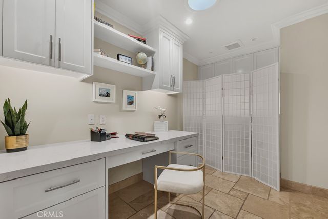 2362 Leeward Circle, Westlake Village, CA 91361