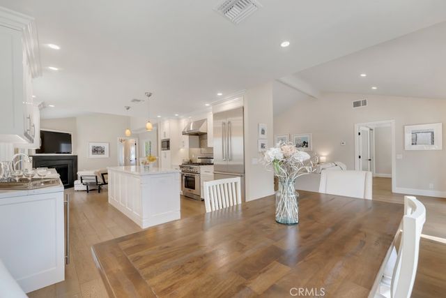 2362 Leeward Circle, Westlake Village, CA 91361