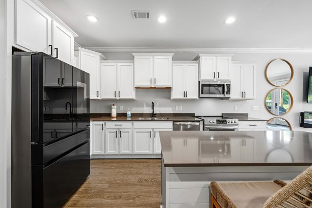 219 Long Beach Drive, Hot Springs, AR 71913