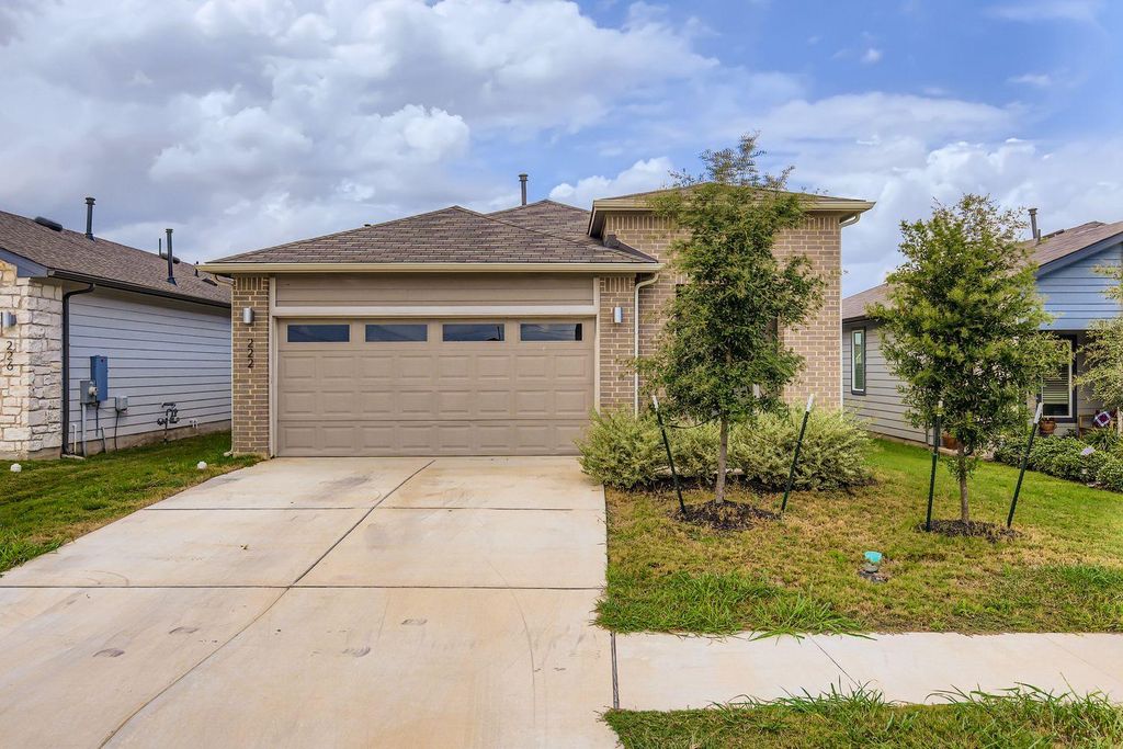 222 New Hampton WAY, San Marcos, TX 78666