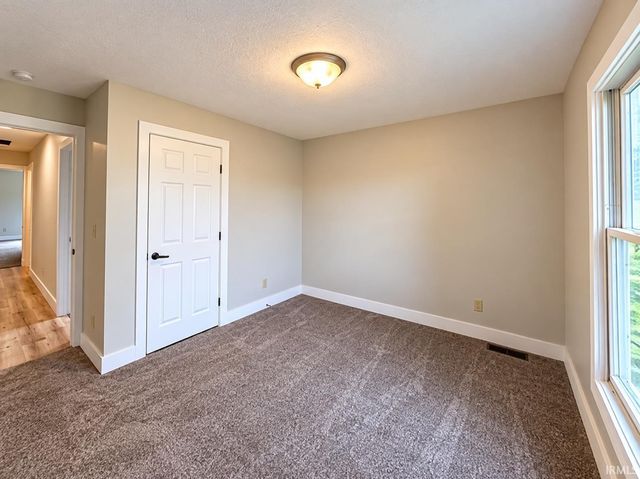 1407 S 9th Street, Goshen, IN 46526