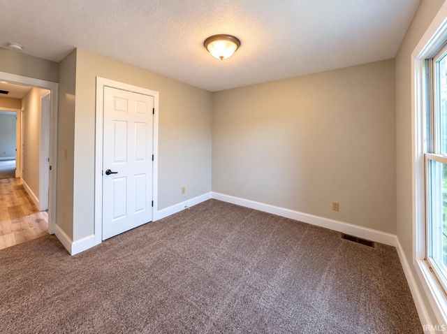 1407 S 9th Street, Goshen, IN 46526