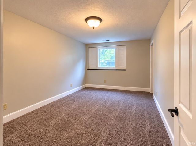 1407 S 9th Street, Goshen, IN 46526