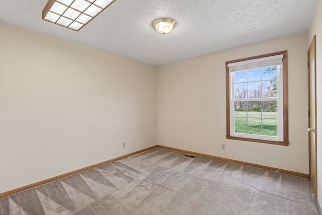 832 New Shackle Island Rd, Hendersonville, TN 37075