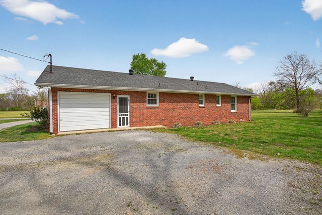 832 New Shackle Island Rd, Hendersonville, TN 37075