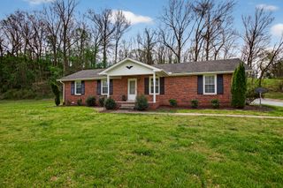 832 New Shackle Island Rd, Hendersonville, TN 37075