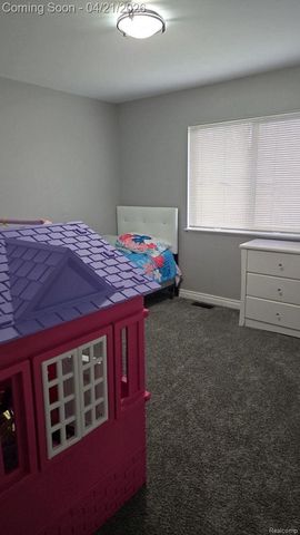 22262 BRYWOOD, Clinton Charter Township, MI 48036