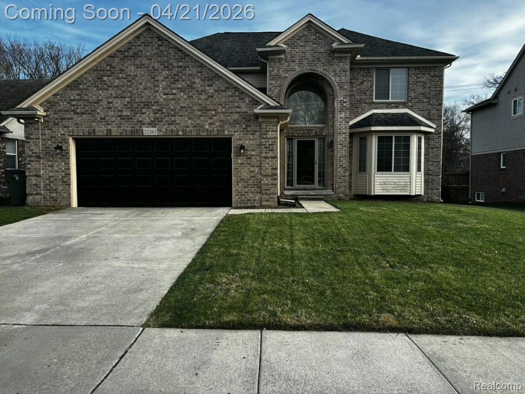 22262 BRYWOOD, Clinton Charter Township, MI 48036