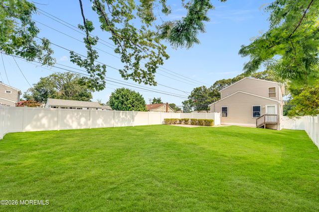 500 Hardenberg Avenue, Point Pleasant, NJ 08742