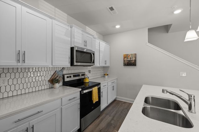 1247 June Wilde Rdg, Spring Hill, TN 37174