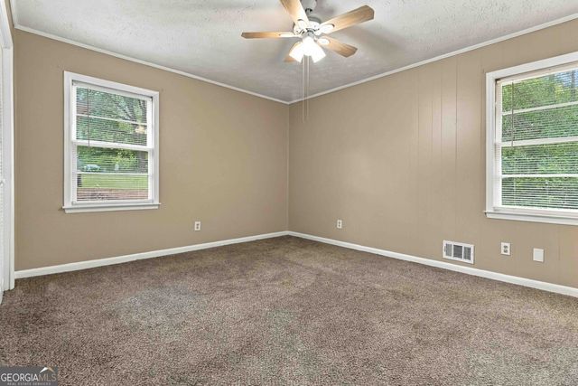 9169 Lakeview Drive SW, Covington, GA 30014
