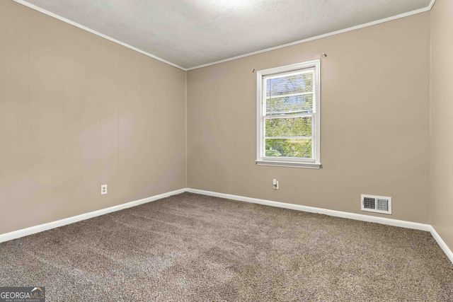 9169 Lakeview Drive SW, Covington, GA 30014