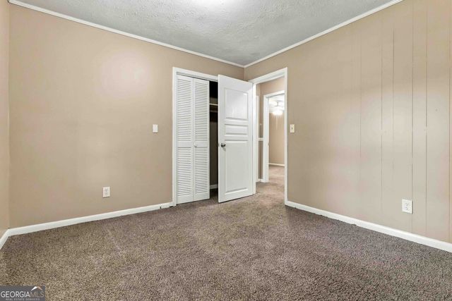 9169 Lakeview Drive SW, Covington, GA 30014