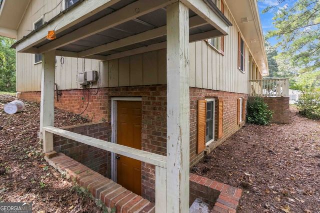 9169 Lakeview Drive SW, Covington, GA 30014