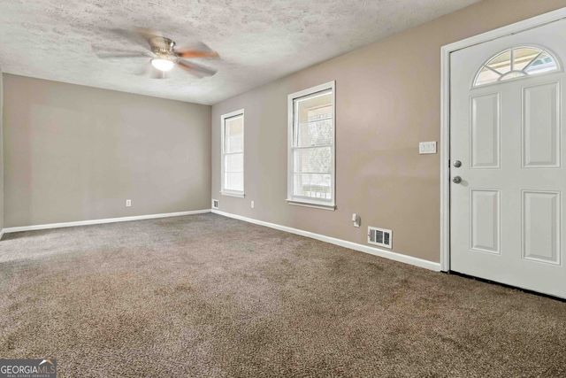 9169 Lakeview Drive SW, Covington, GA 30014