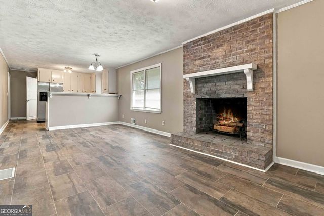 9169 Lakeview Drive SW, Covington, GA 30014