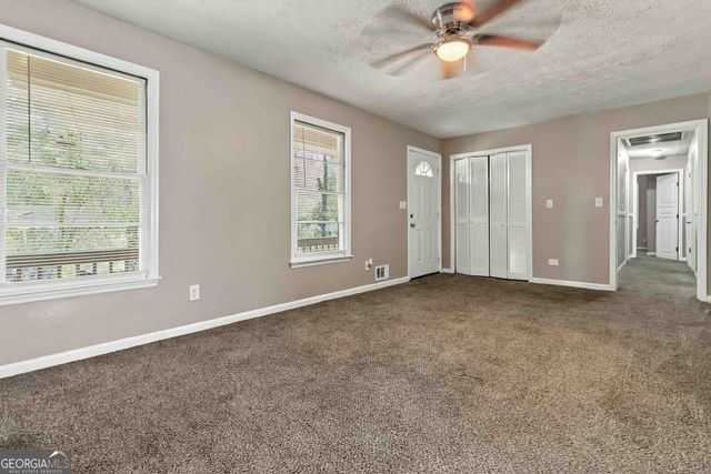 9169 Lakeview Drive SW, Covington, GA 30014