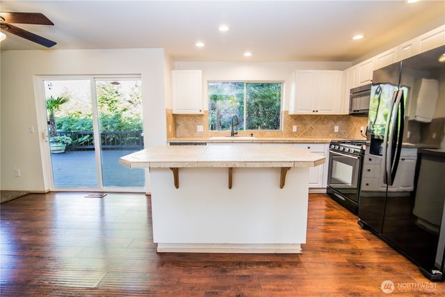 1811 39th Street SE, Puyallup, WA 98372