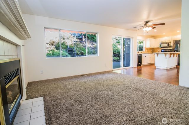 1811 39th Street SE, Puyallup, WA 98372