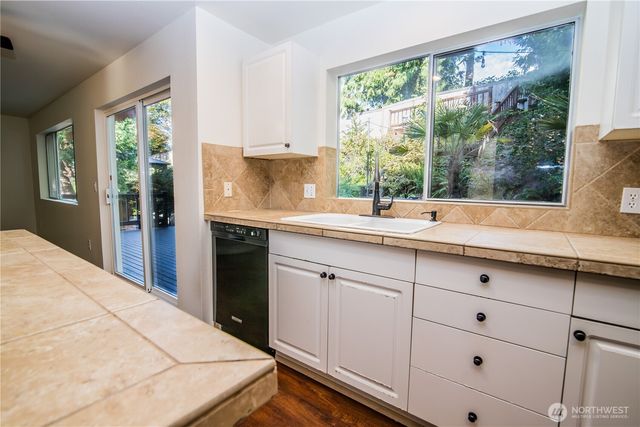 1811 39th Street SE, Puyallup, WA 98372