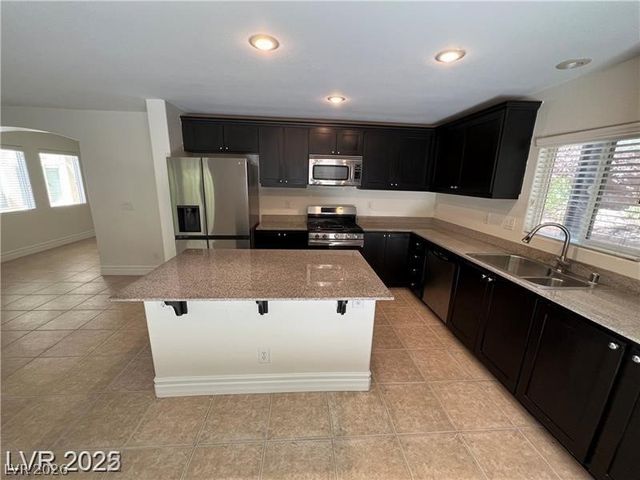 291 Broken Par Drive, Las Vegas, NV 89148