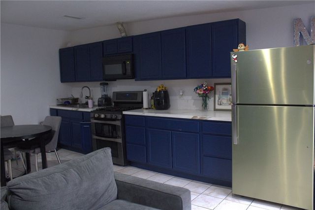 11625 GLADSTONE AVENUE, Sylmar, CA 91342