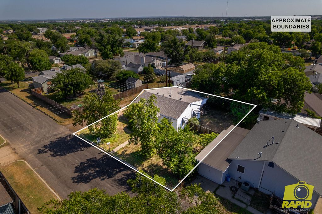 Image 39 of property listing at 306 N Garrett Street, San Angelo, TX 76901