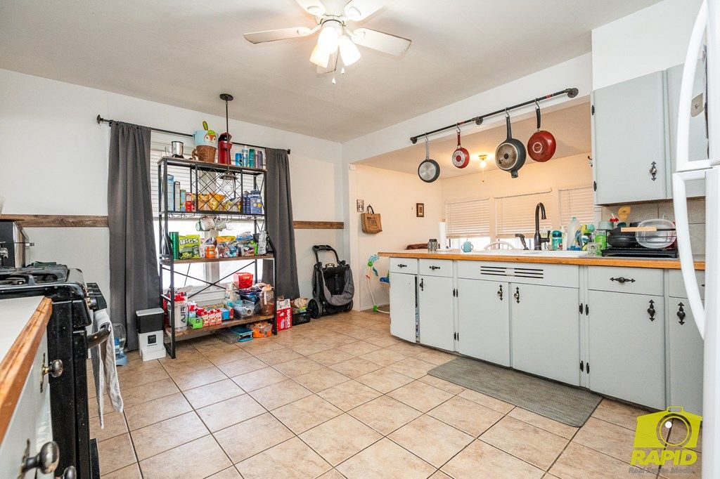 Image 8 of property listing at 306 N Garrett St, San Angelo, TX 76901