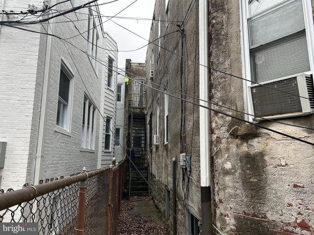 5433 WALNUT ST, Philadelphia, PA 19139