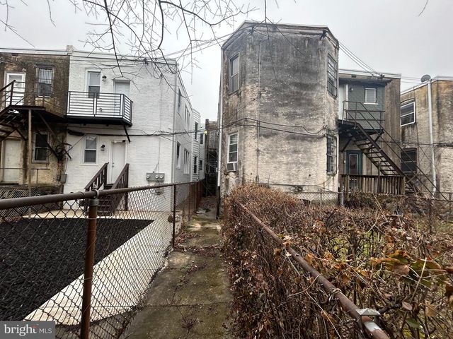 5433 WALNUT ST, Philadelphia, PA 19139