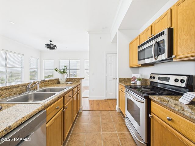 201 Settlers Trace Boulevard Apt 3401, Lafayette, LA 70508