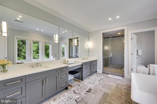 9604 PEMBROKE PL, Vienna, VA 22182