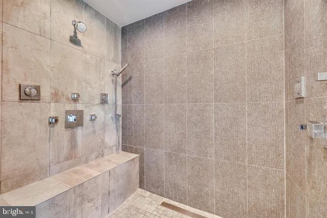 9604 PEMBROKE PL, Vienna, VA 22182