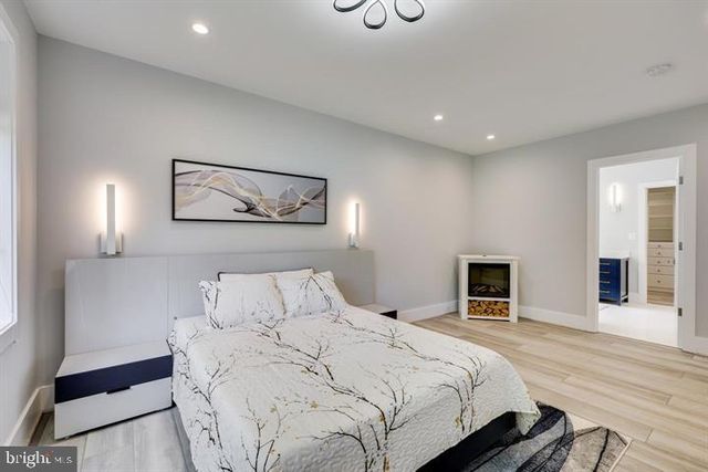 9604 PEMBROKE PL, Vienna, VA 22182