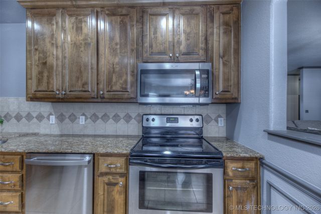 12801 N 44th East Avenue, Skiatook, OK 74070