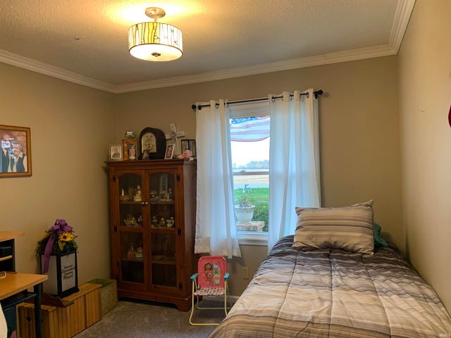 1420 N 100 E, Hartford City, IN 47348