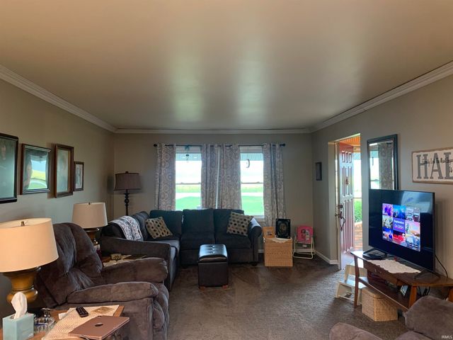 1420 N 100 E, Hartford City, IN 47348