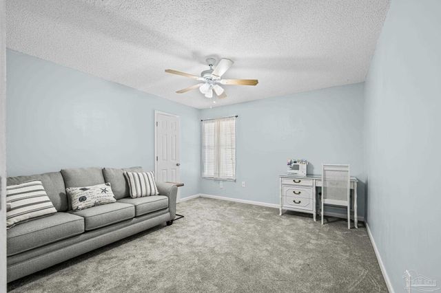 1747 New Hope Rd, Gulf Breeze, FL 32563