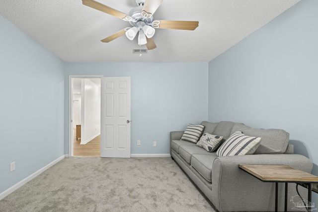 1747 New Hope Rd, Gulf Breeze, FL 32563