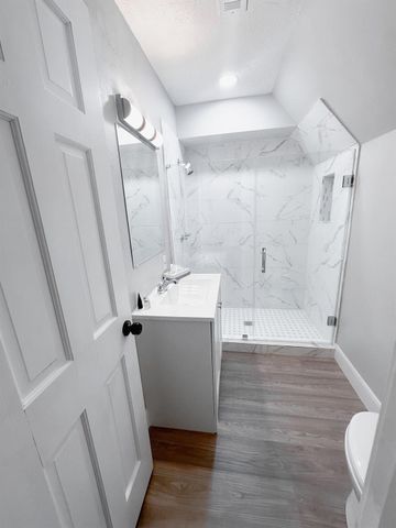 537 Natchez Park, Conroe, TX 77302